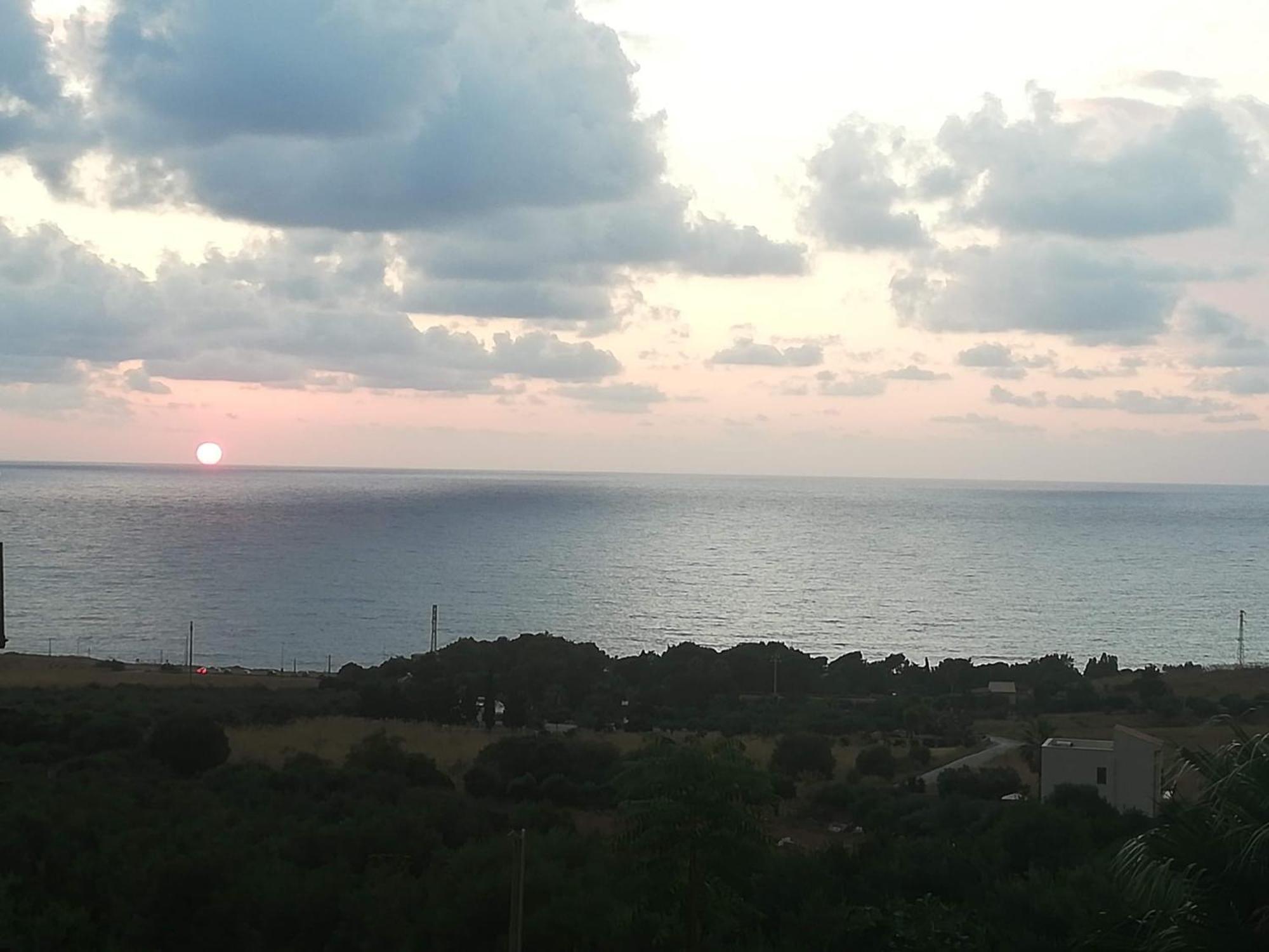 Ferienwohnung La Vecchia Badessa A Due Passi Dal Mare Macari Exterior foto