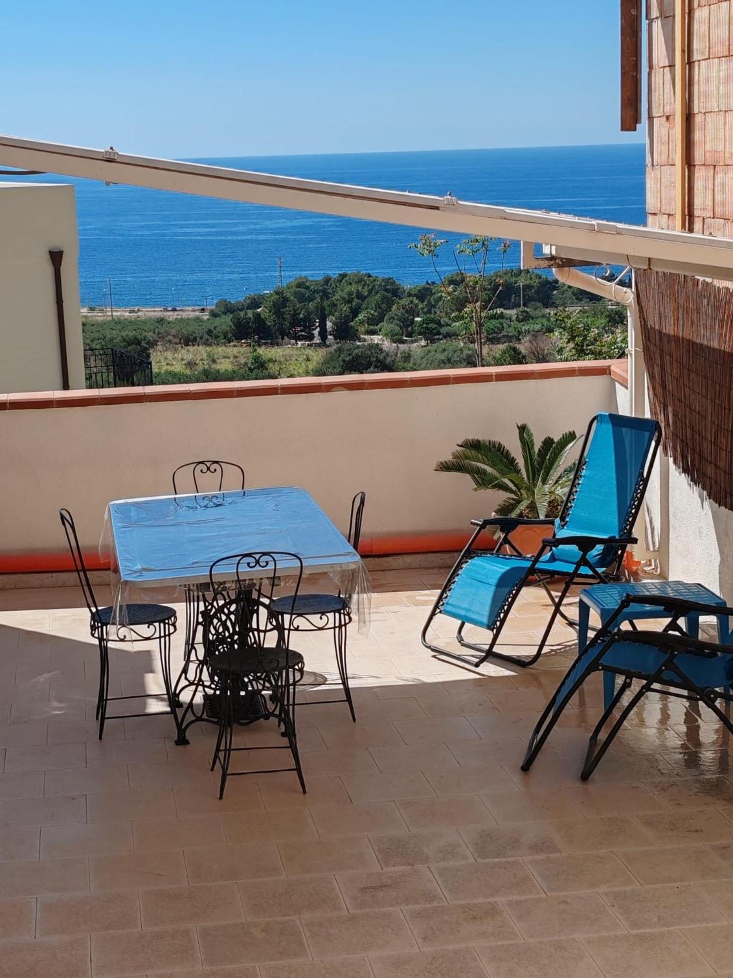 Ferienwohnung La Vecchia Badessa A Due Passi Dal Mare Macari Exterior foto